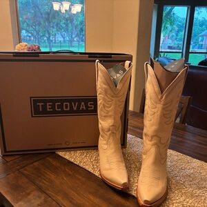 Tecovas Cream Heeled Boots Western Style